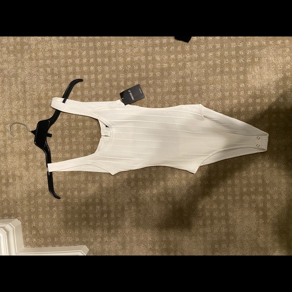 Cut out bodysuit - Picture 3 of 3